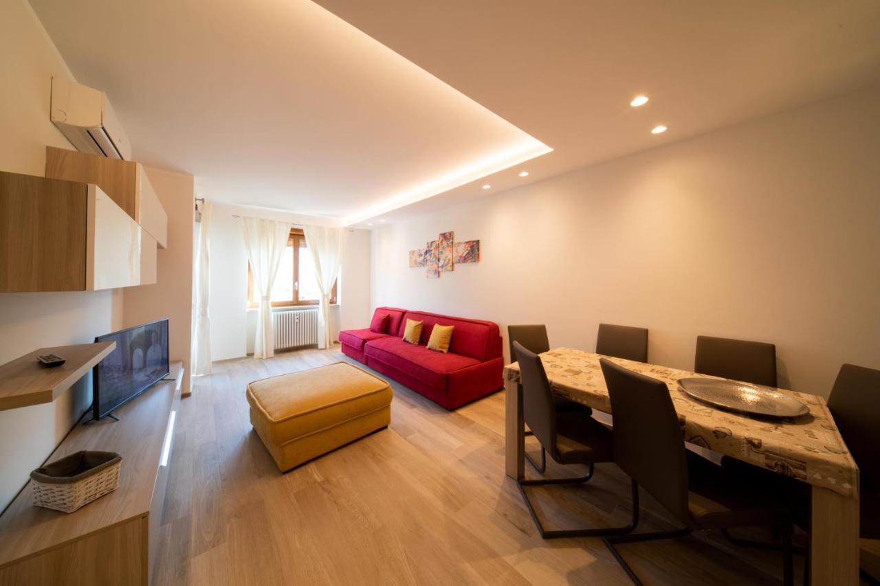Blue Moon - Via Parigi Apartments 아오스타 외부 사진